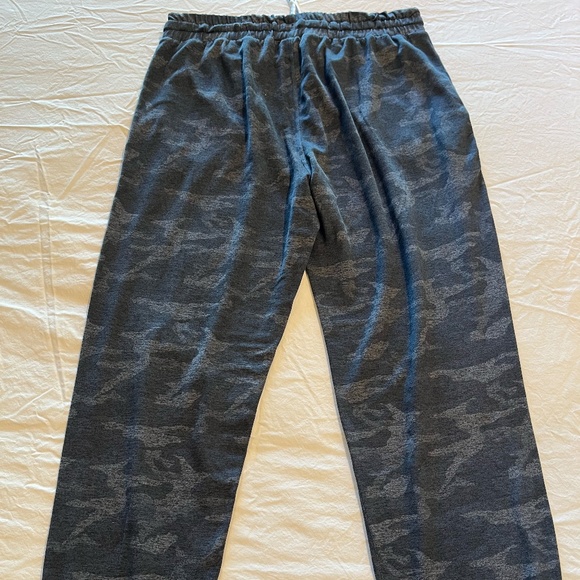 Vuori Performance Jogger Camo LONG - Picture 3 of 3
